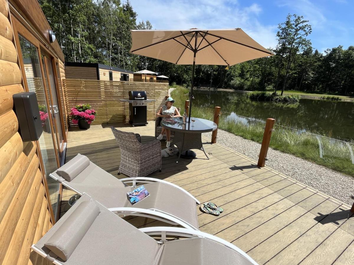 Oak Boutique Lodge Includes Hot Tub Air Con & Dog York Exteriör bild